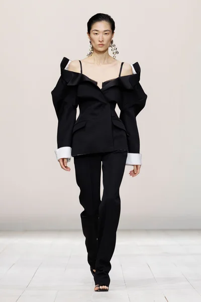 Look 46